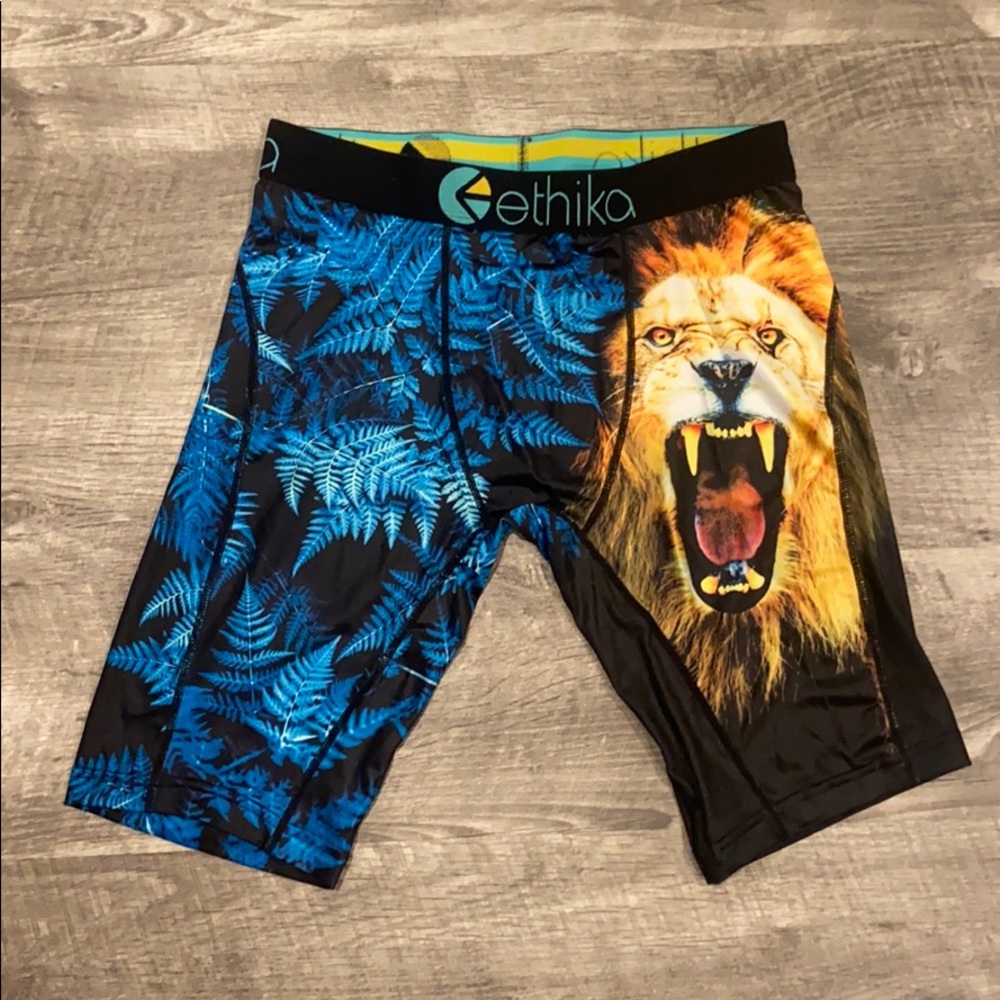 Ethika men’s Staple